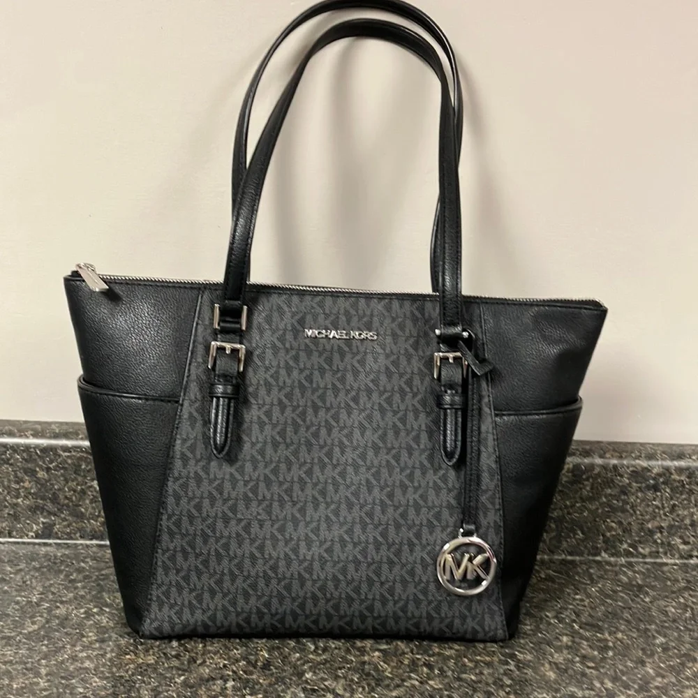 Michael Kors charlotte large tote black signature bag purse